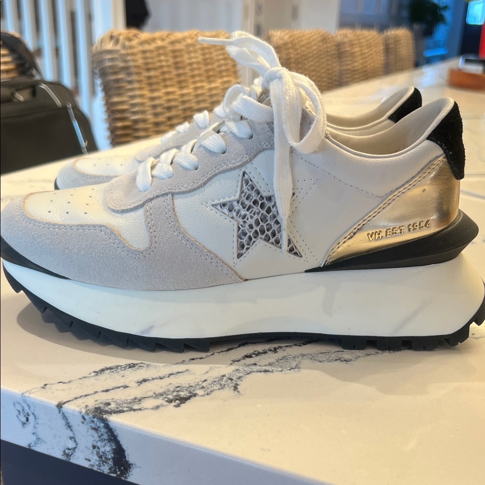 Vintage Havana White and Gold Star Sneakers